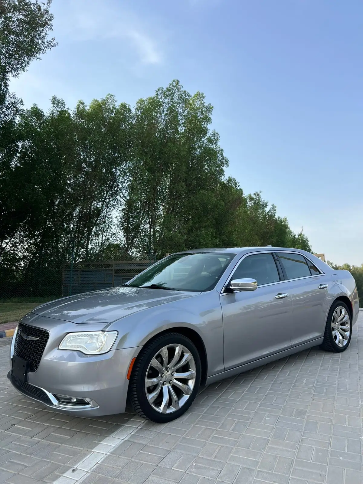 كرايسلر 300C 2017