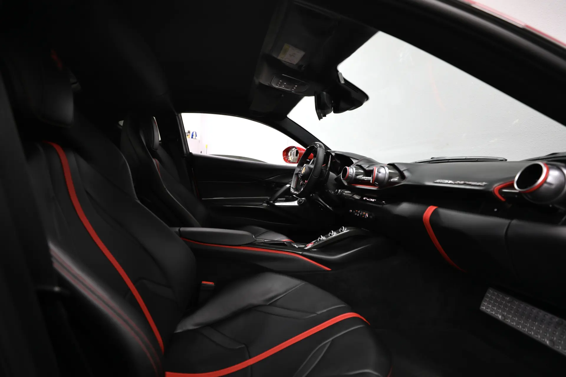 Ferrari 812 Superfast 2022 6496L