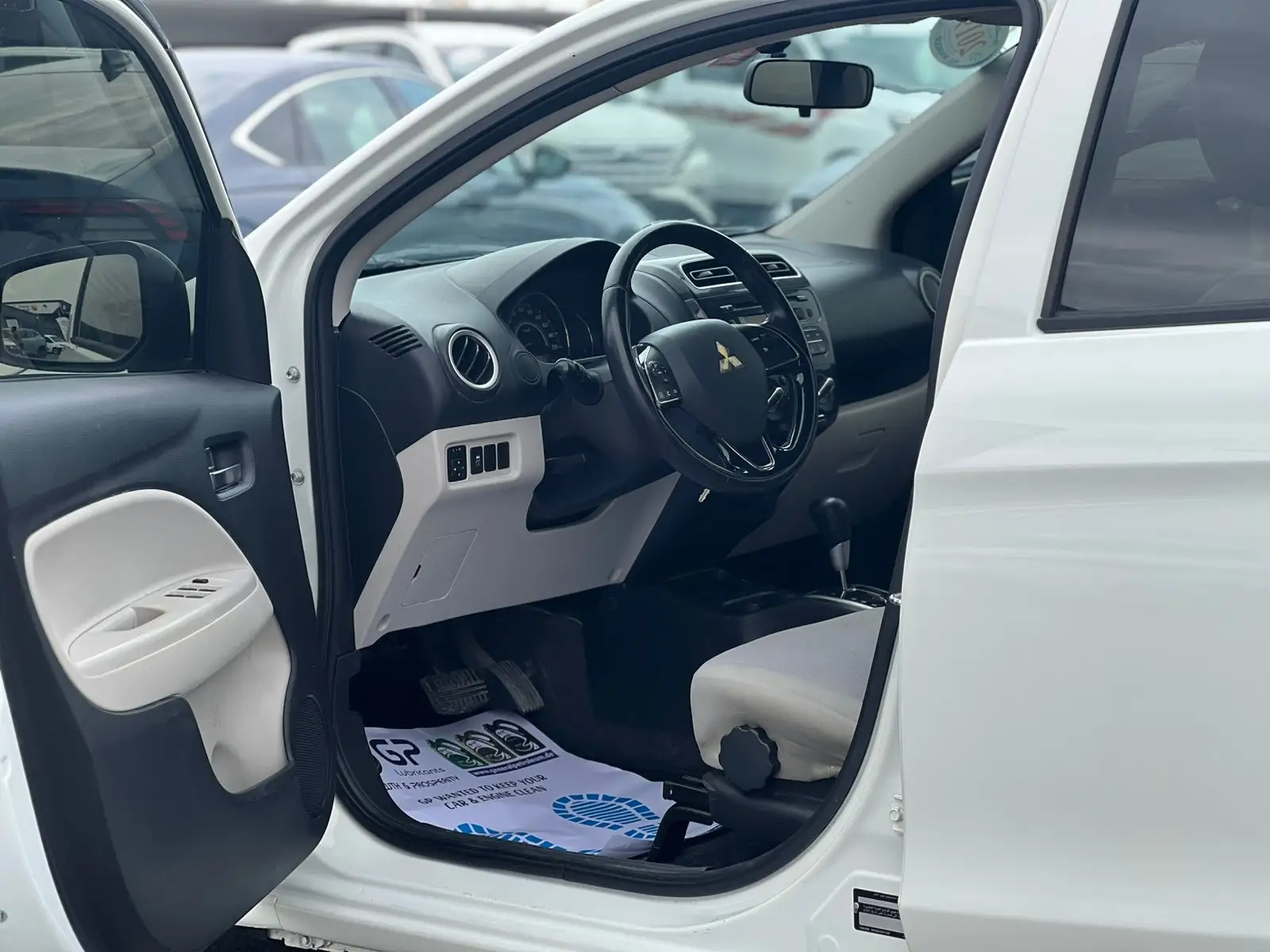 Mitsubishi Attrage 2019