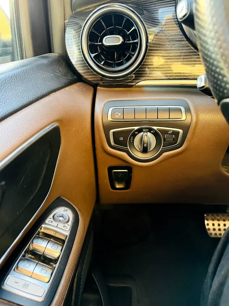 Mercedes Benz V Class 2020