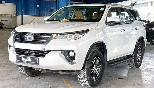 تويوتا فورتونر 2021