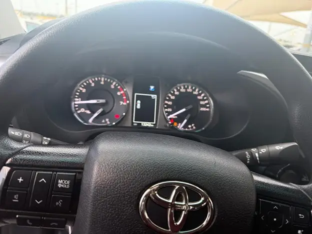 Toyota Hilux 2025 2.7CC