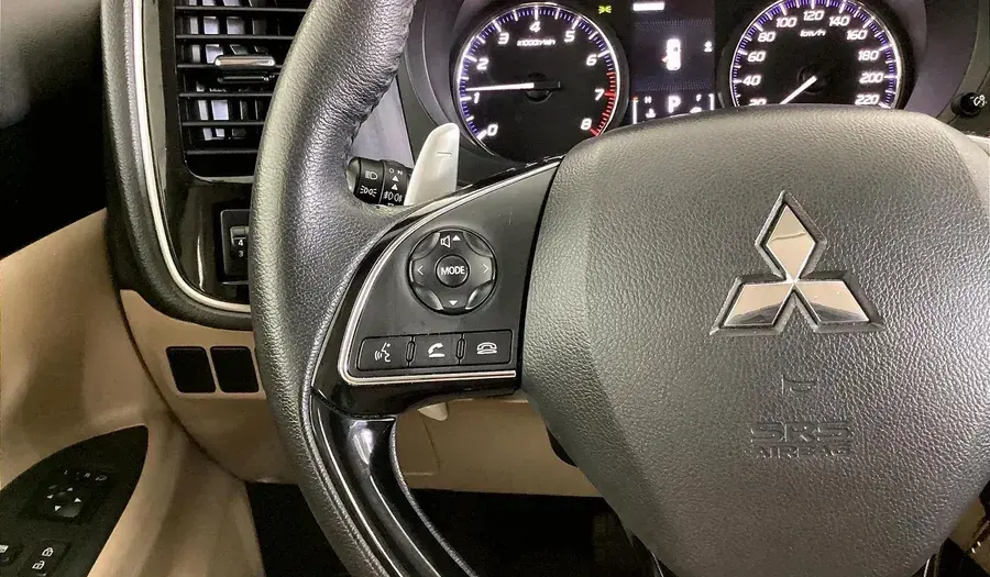 Mitsubishi Outlander 2023 2.5L