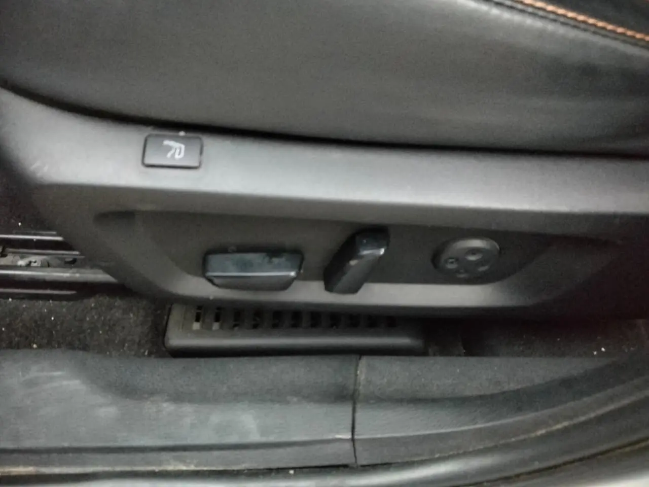 Mitsubishi Outlander PHEV 2024