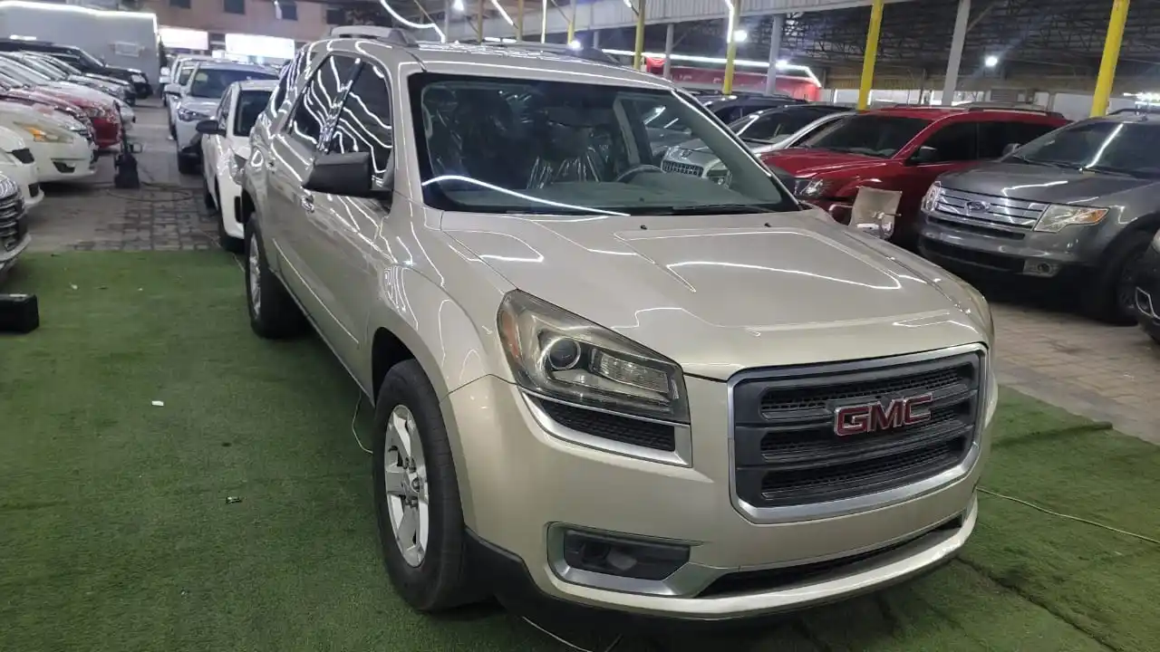 جي أم سي أكاديا 2016