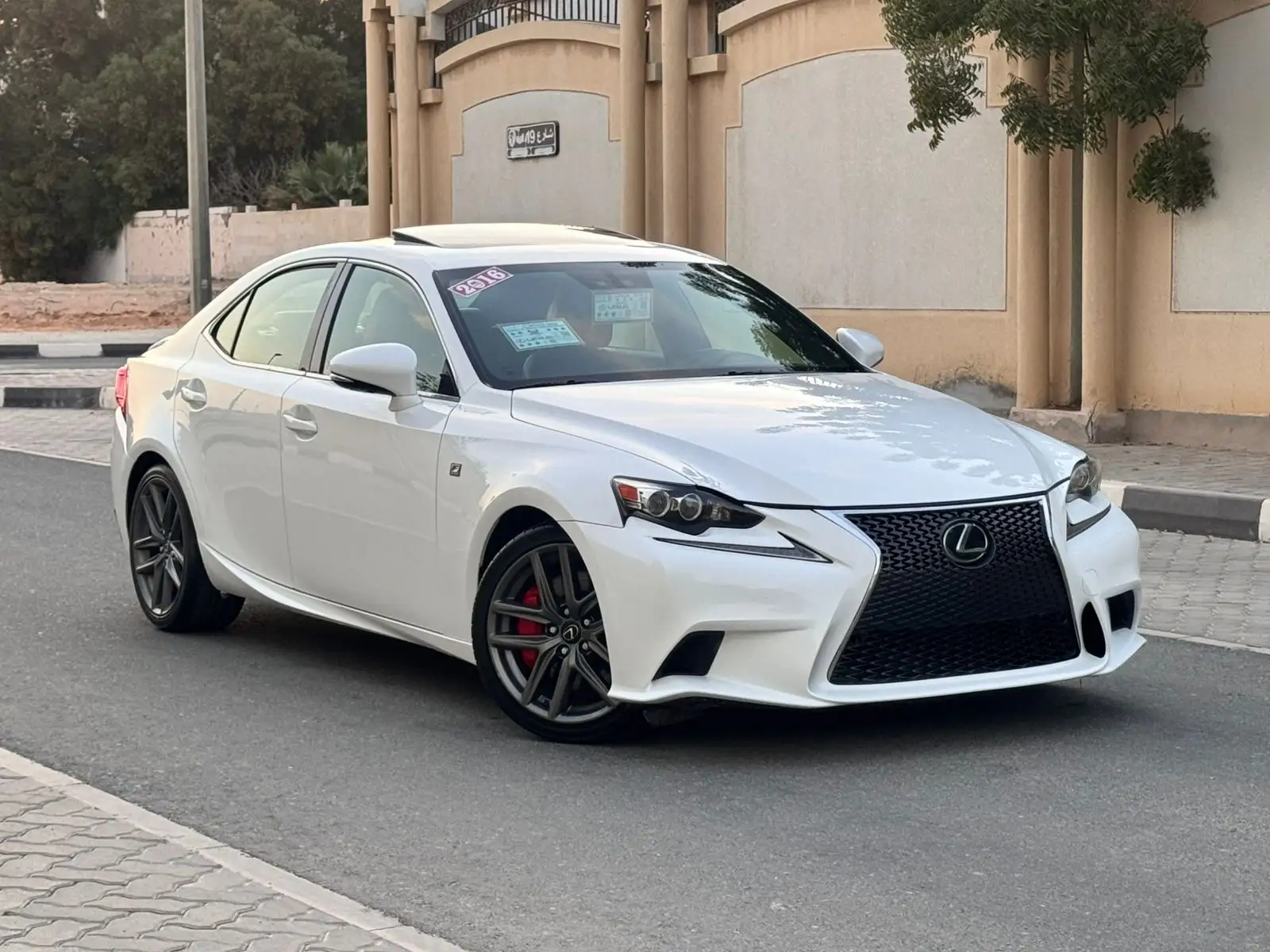 Lexus IS 2016