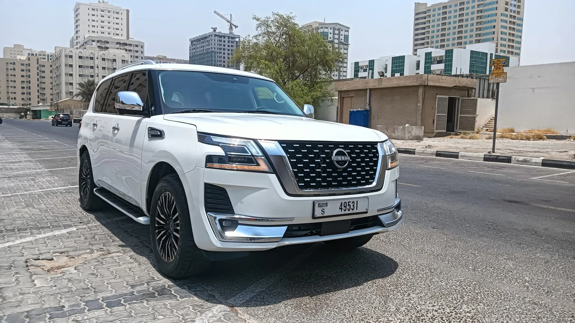 إنفينيتي QX80 2018 5.7L