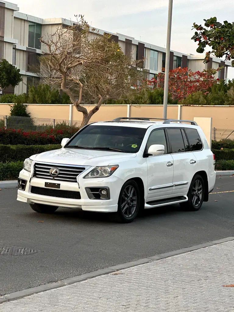 لكزس LX 2015 5.7L