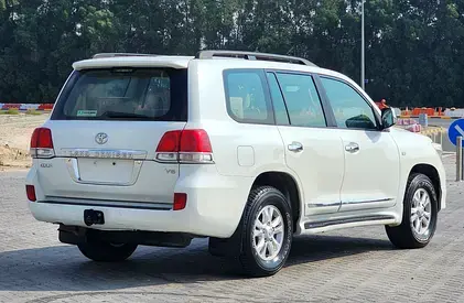 تويوتا لاند كروزر 2010