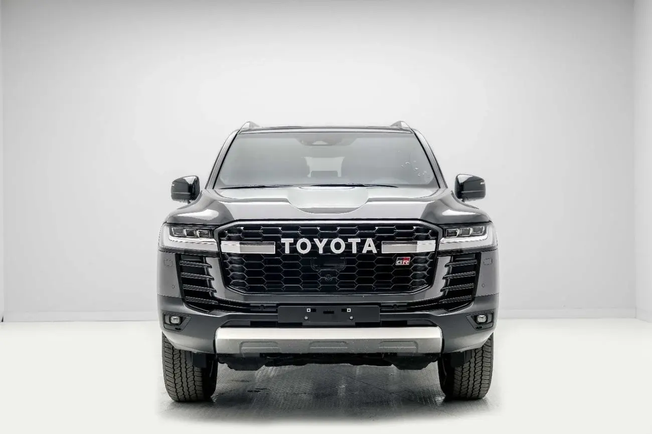 تويوتا لاند كروزر 2025