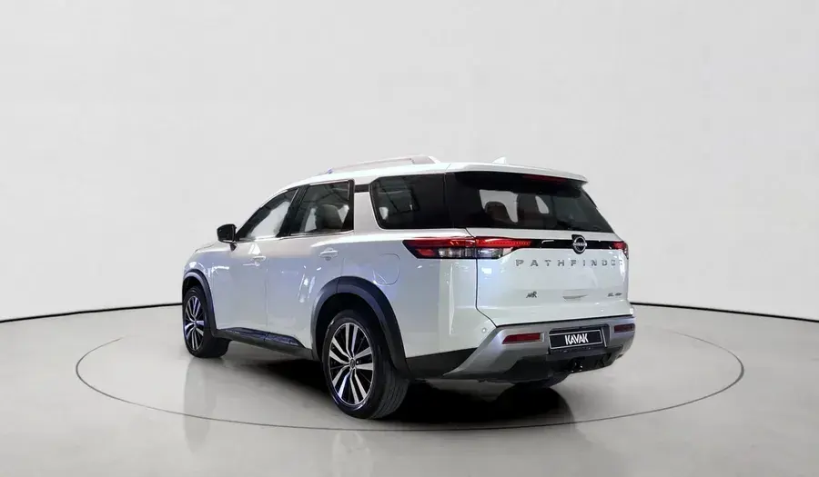 نيسان باثفايندر 2023 3.5L