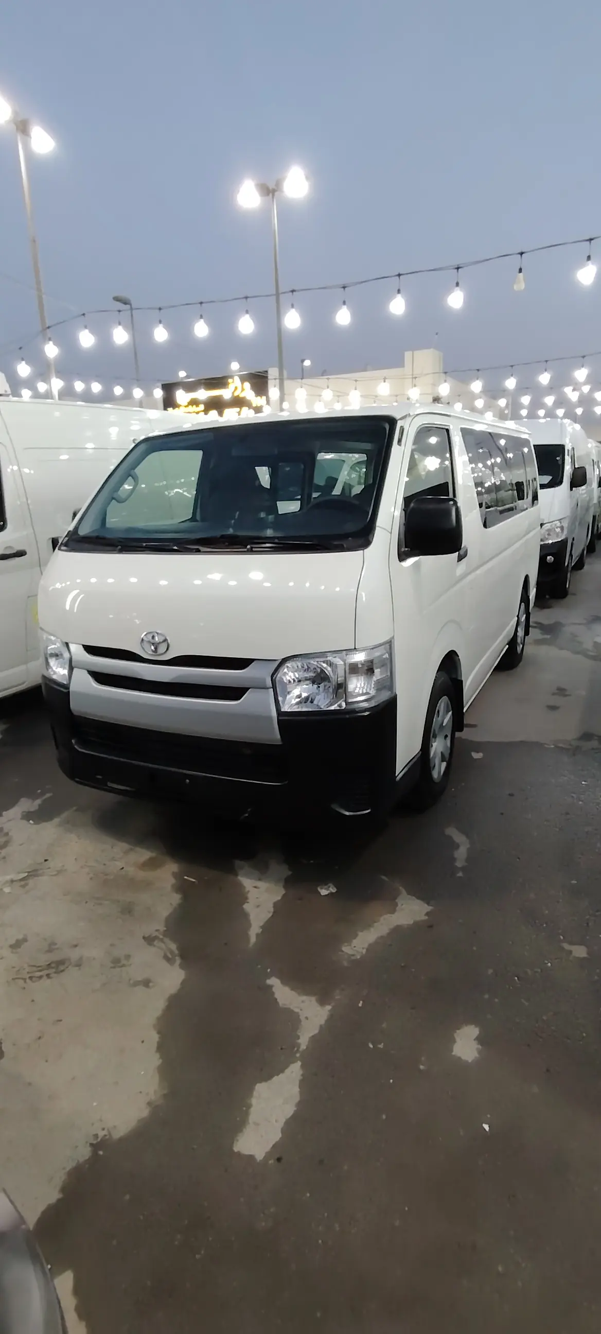 Toyota Hiace 2015 2.7L