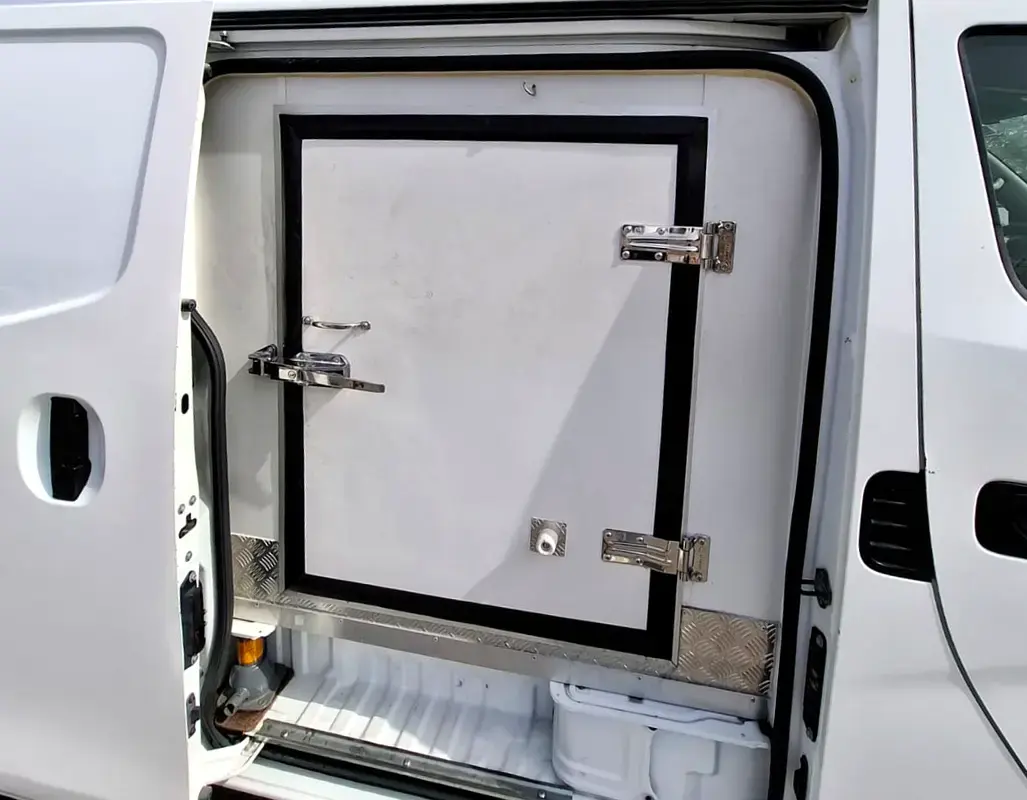 نيسان أورفان 2021 2.5L