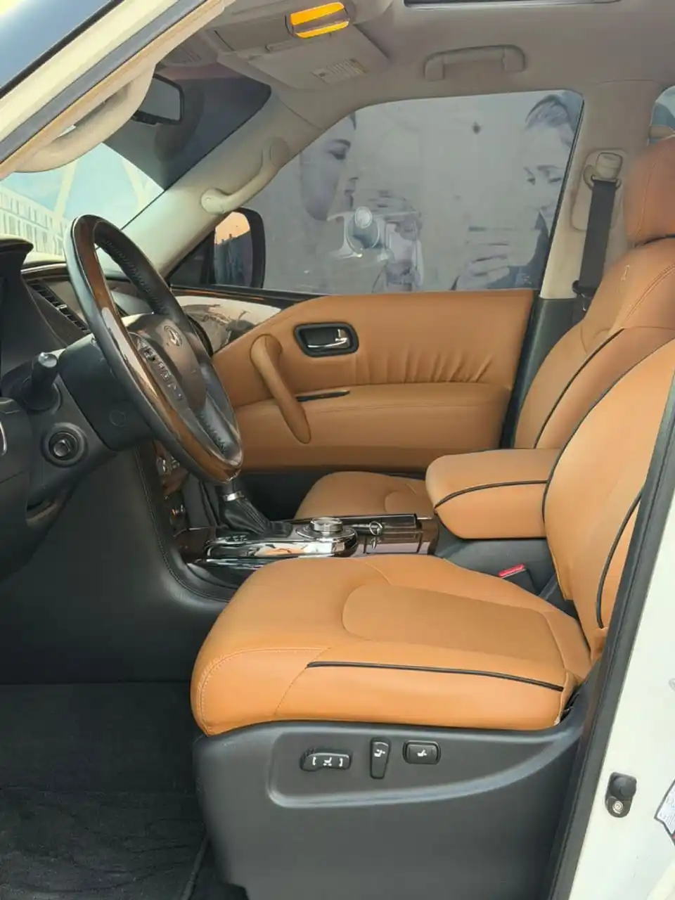 Infiniti QX56 2011 5.6L