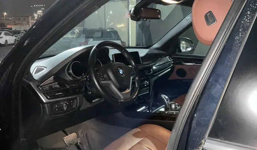 بي أم دبليو X5 2018