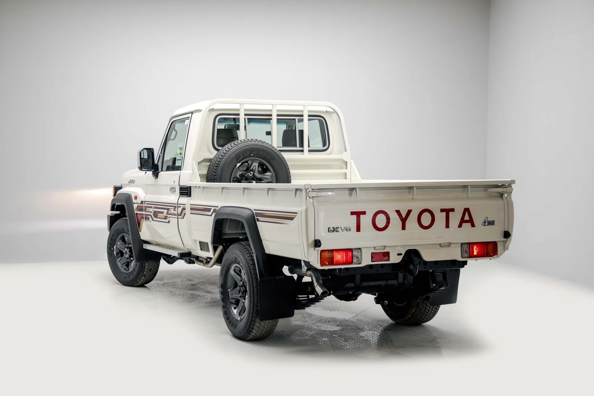 تويوتا لاند كروزر بيك آب 2026 4L