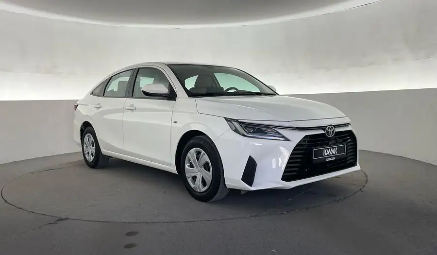 تويوتا يارس 2023