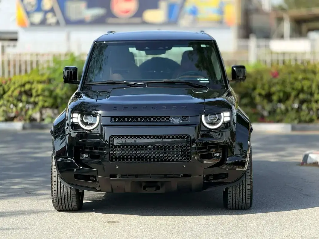 لاند روفر ديفندر 2026 5L