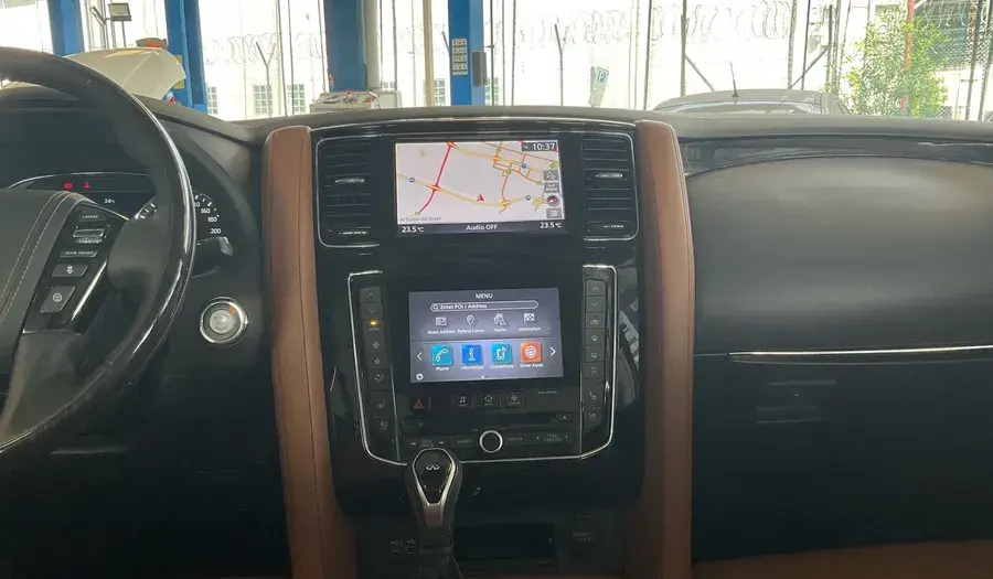 إنفينيتي QX80 2021 5.6L