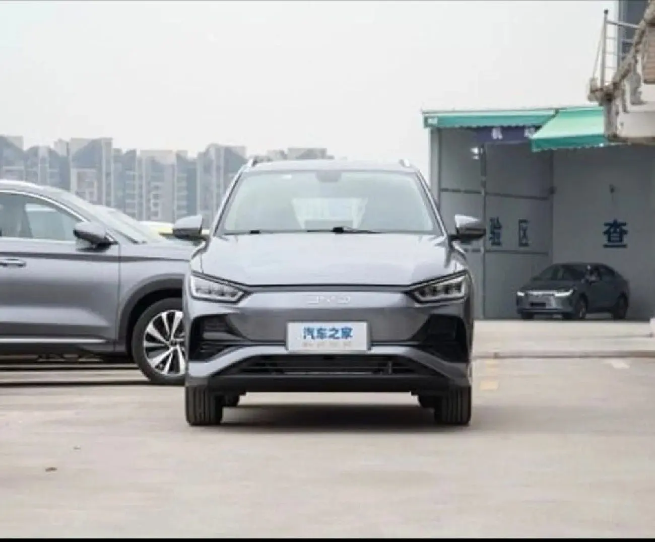 BYD E2 2025 undefinedL