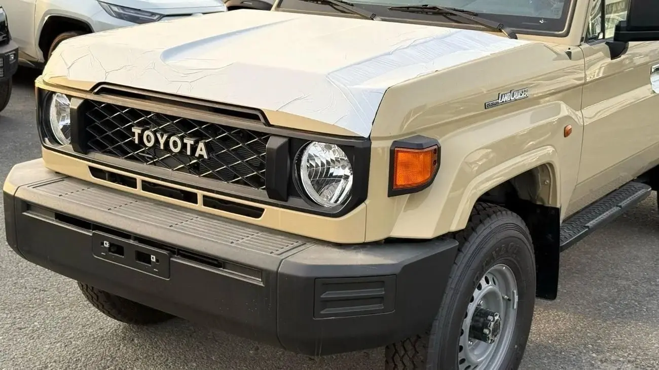 Toyota Land Cruiser 70 2025 4L