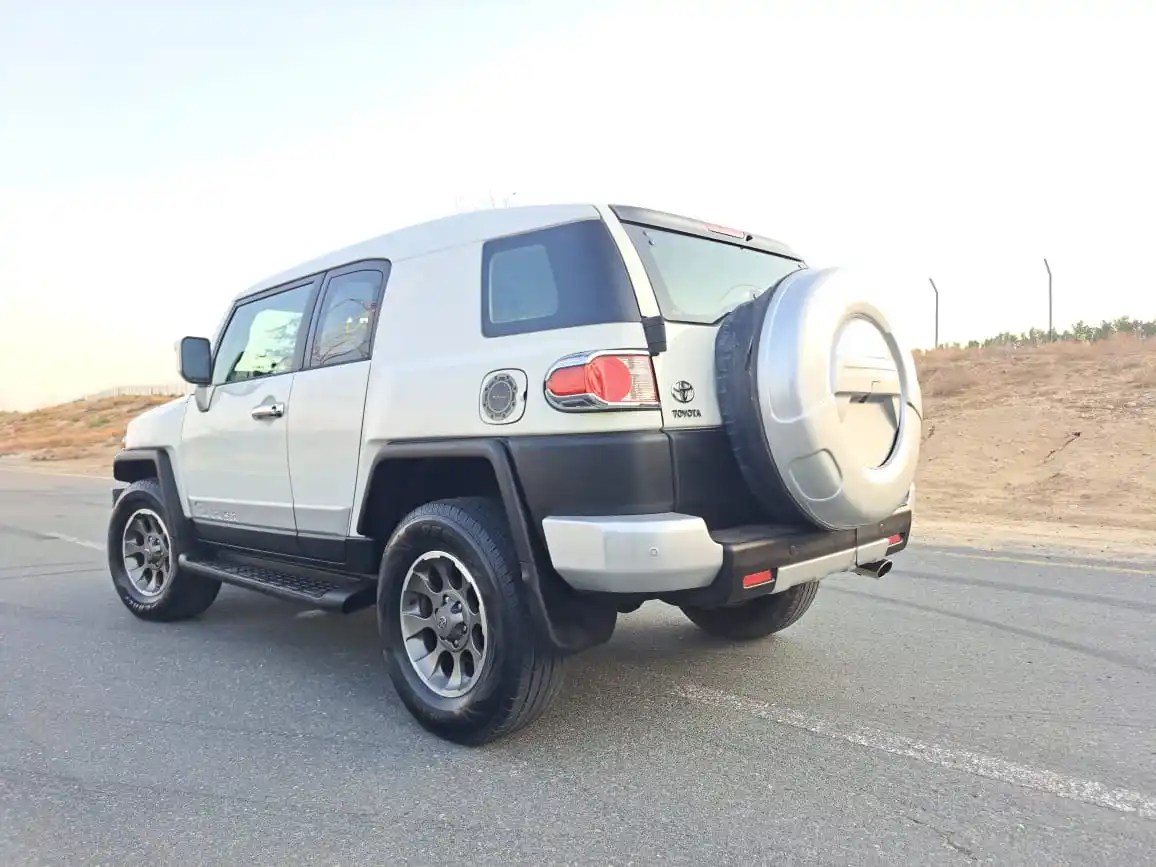 تويوتا اف جي كروزر 2010 3.5CC