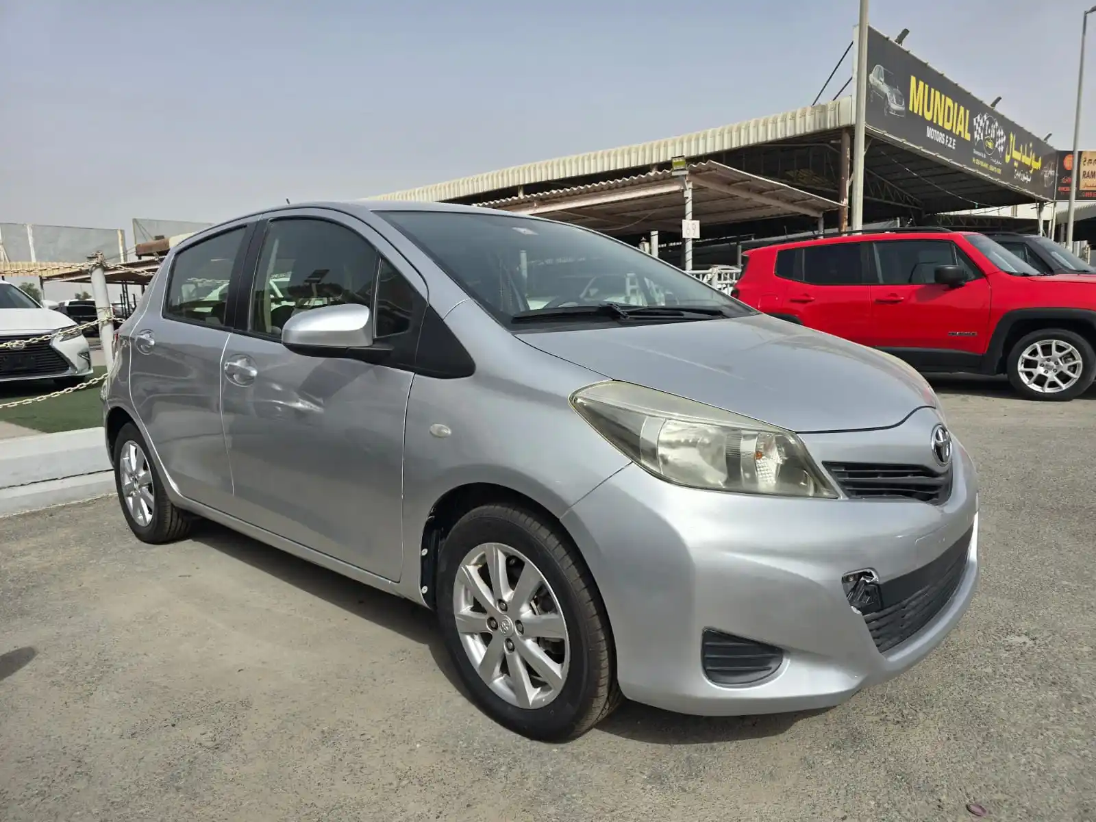 تويوتا يارس 2012