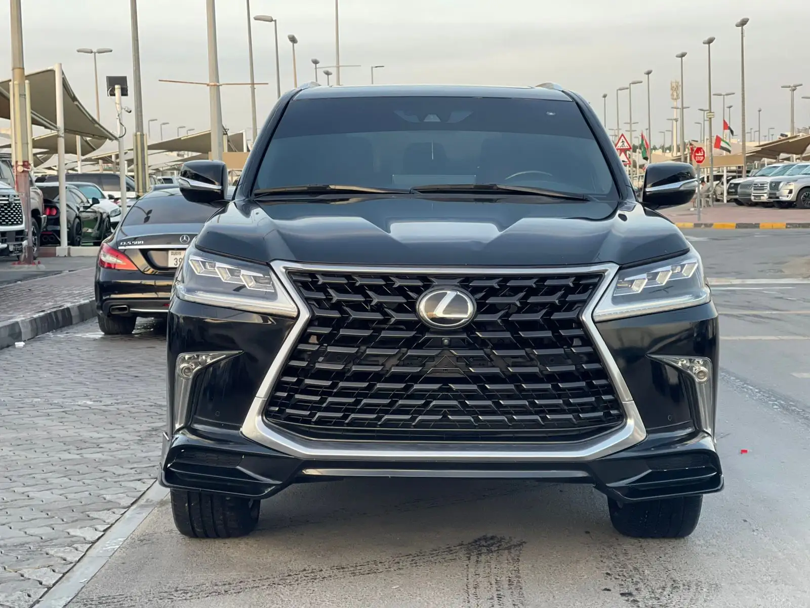 لكزس LX 2018