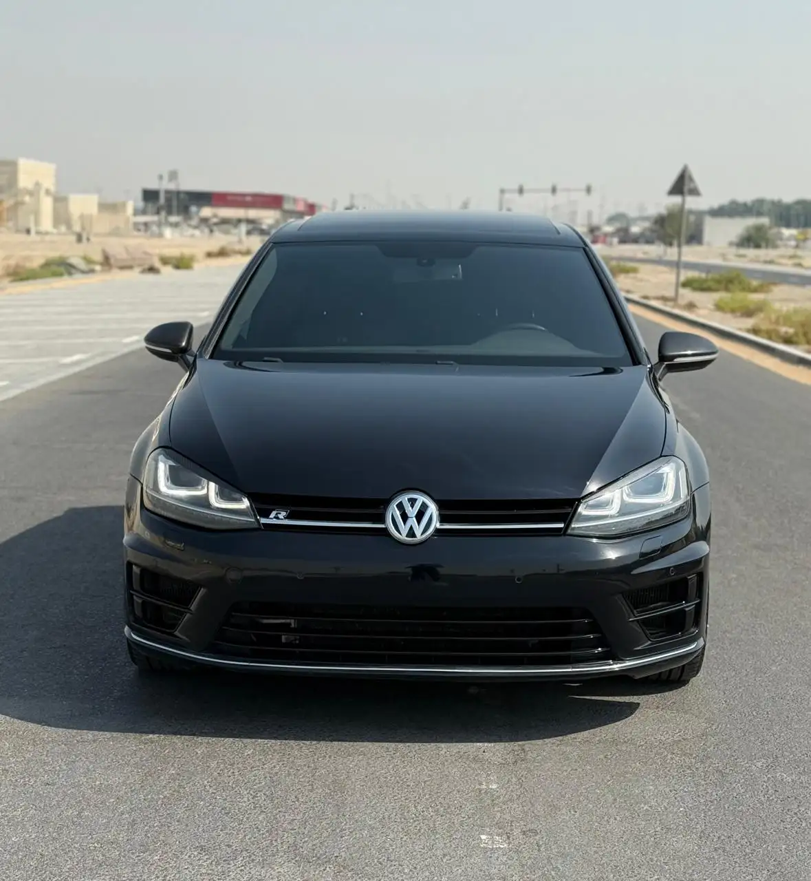 فولكس واجن جولف ار 2016