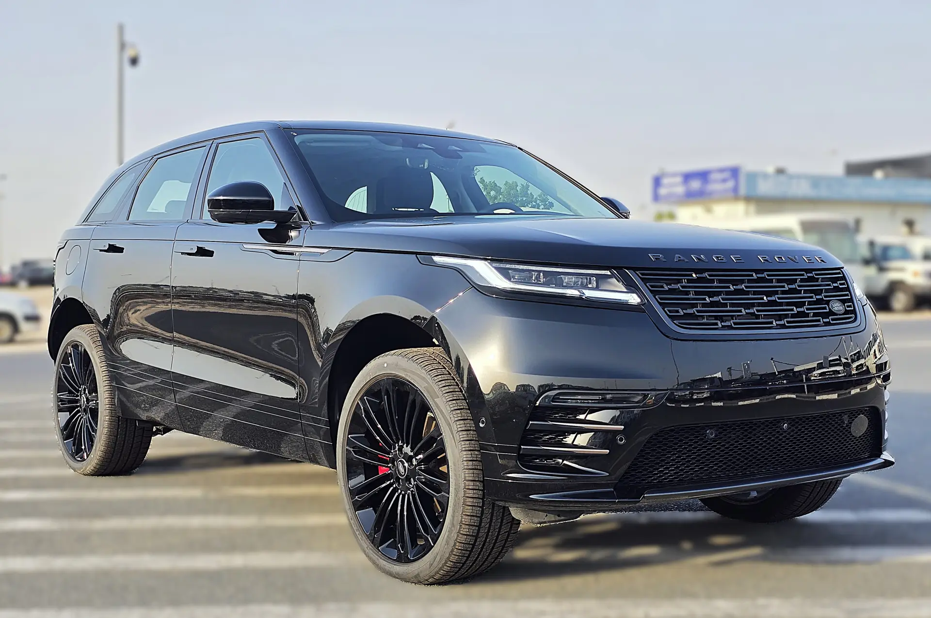 Land Rover Range Rover Velar 2025