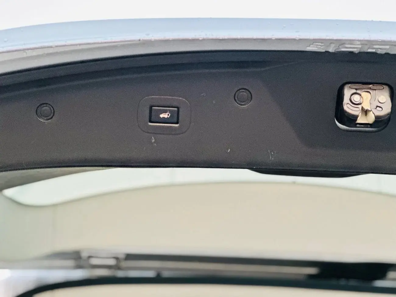 Nissan Armada 2017 5.6L