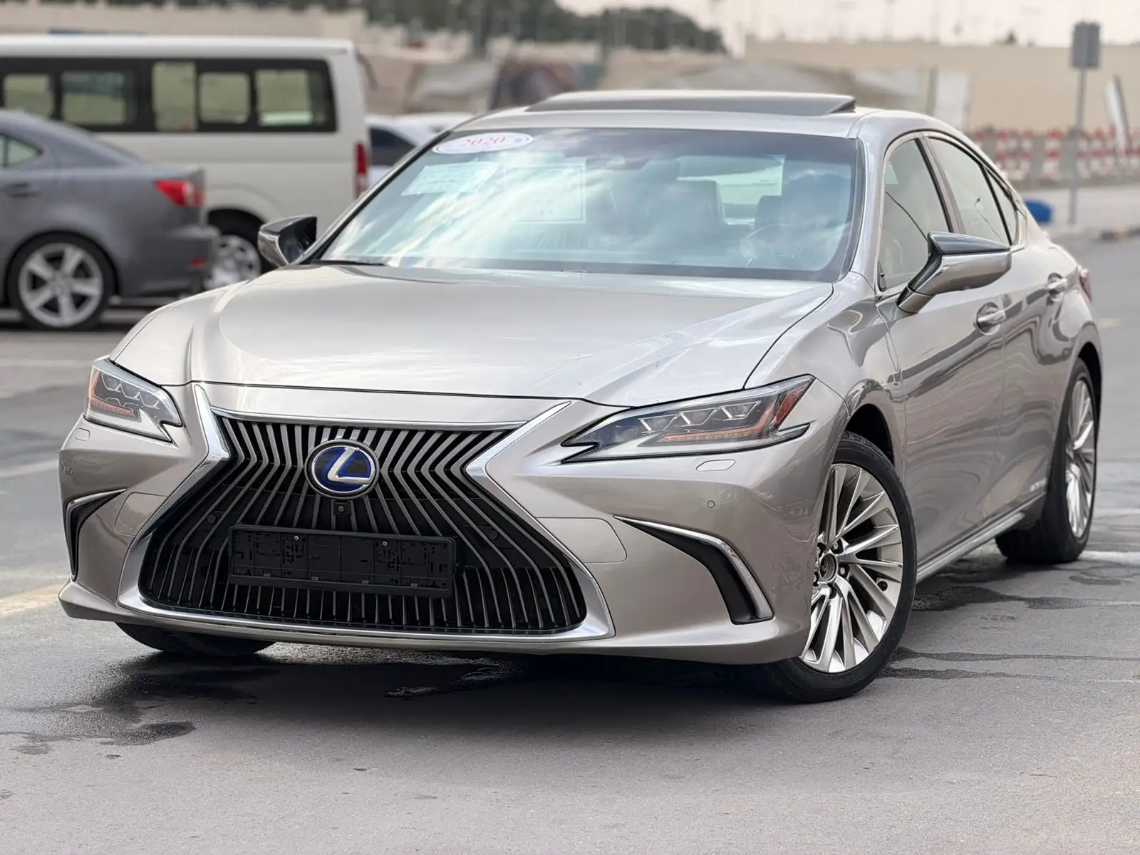 Lexus ES 2020 0.1L