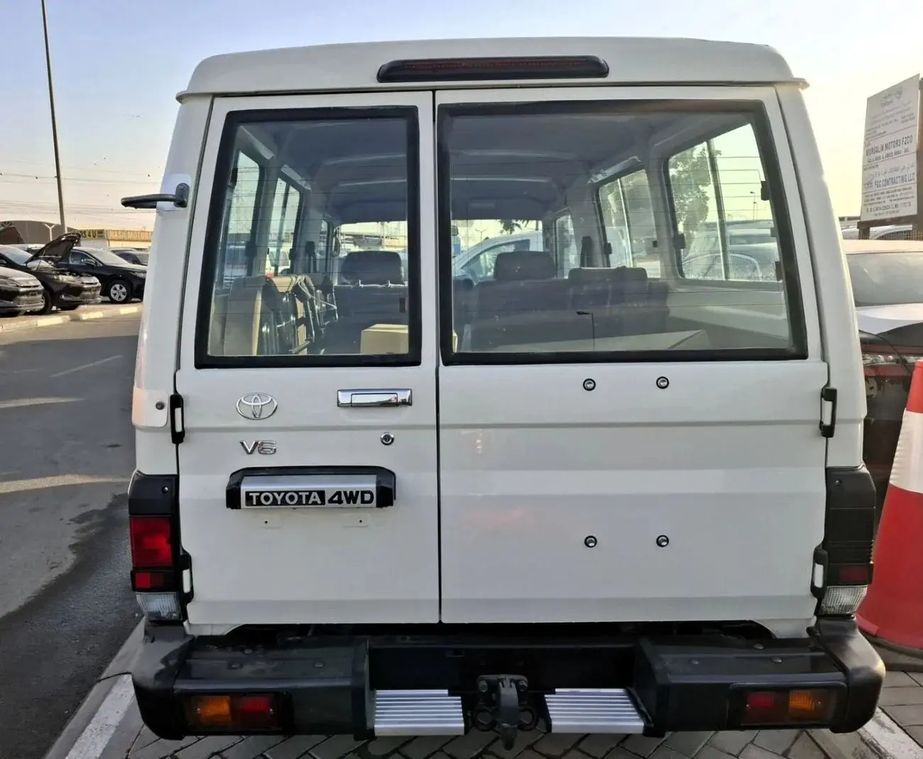 Toyota Land Cruiser 70 2025 4L