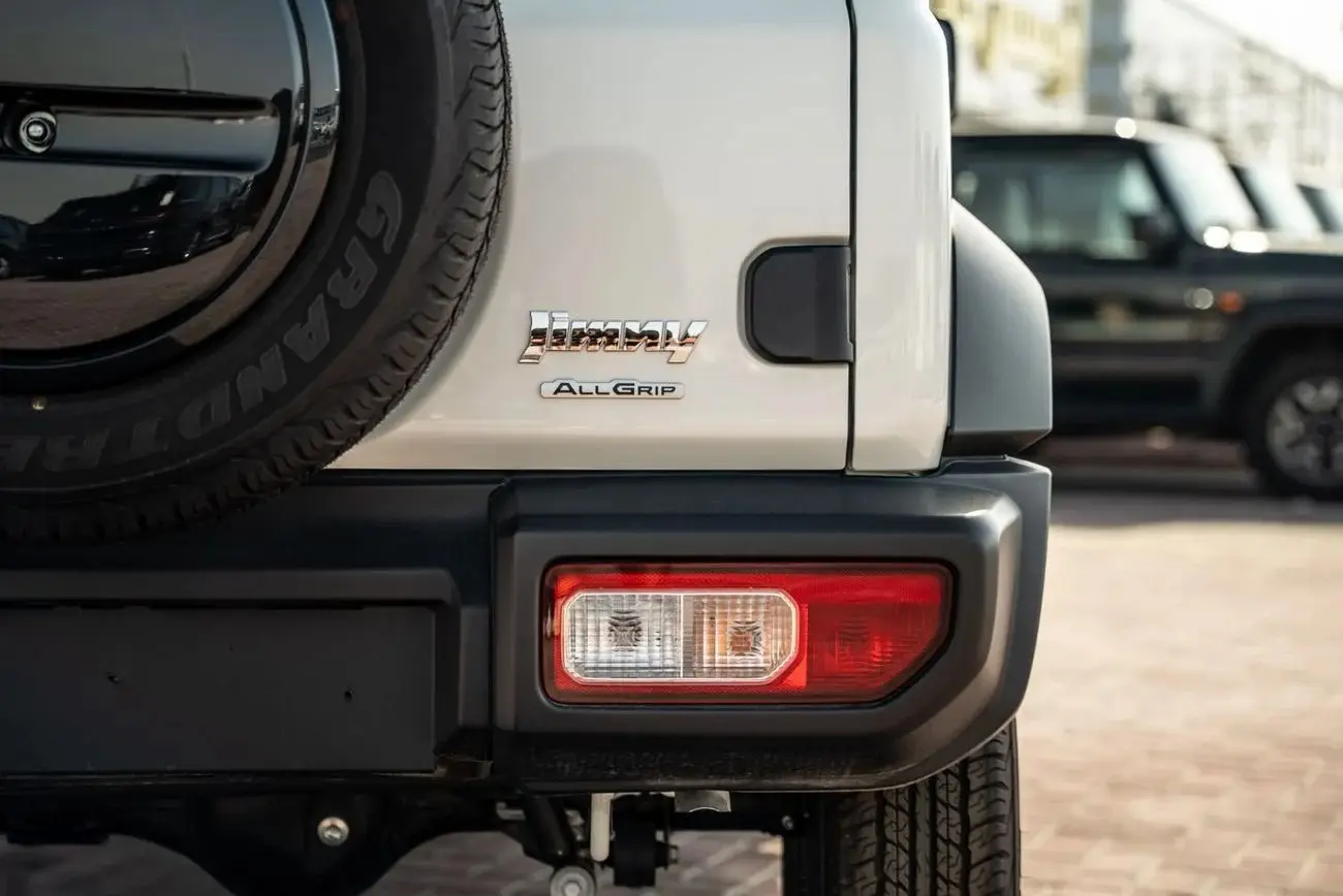 سوزوكي جيمني 2024 1.5L