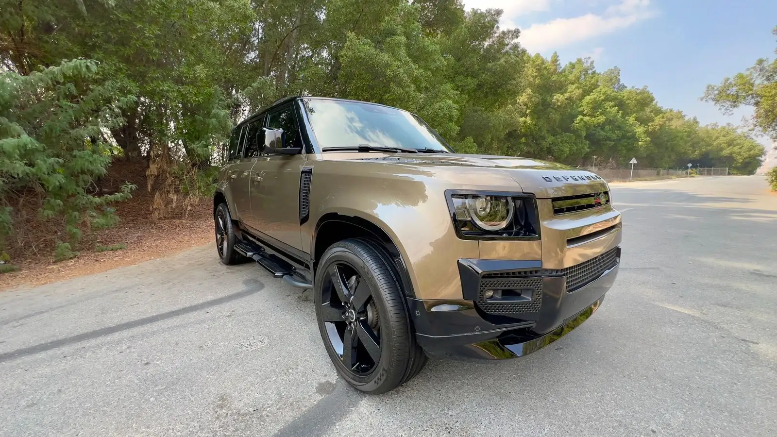 Land Rover Defender 2024 3L