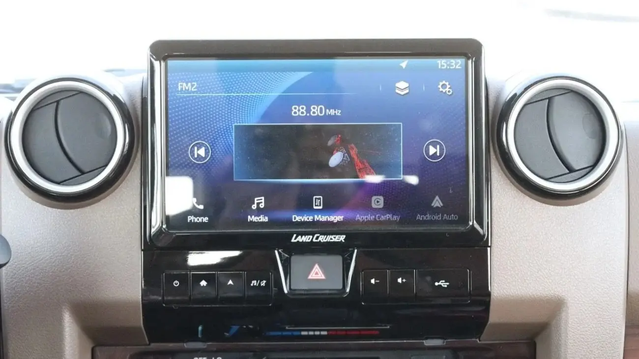 Toyota Land Cruiser 70 2025 4L