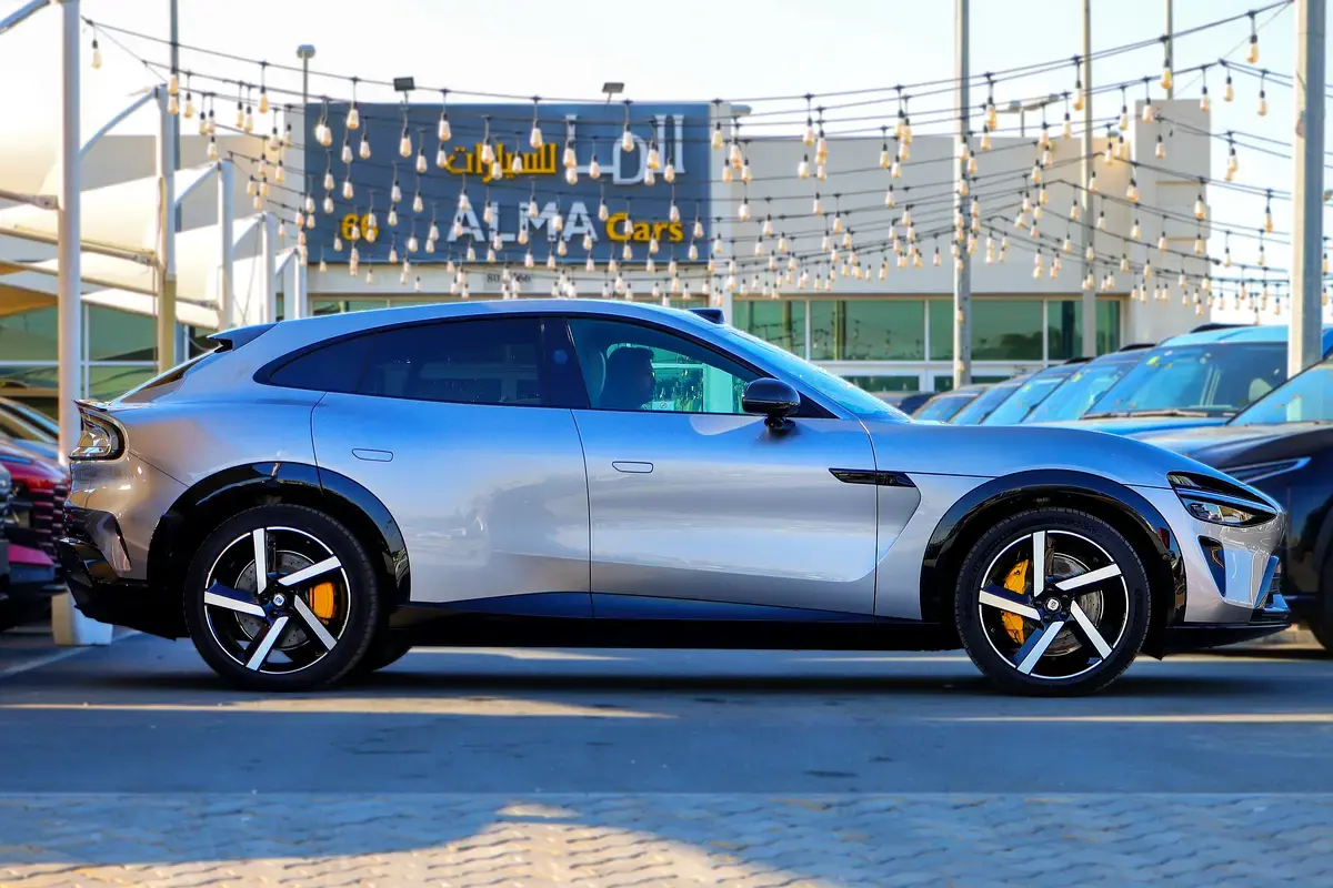 Xiaomi YU7 2025 undefinedL