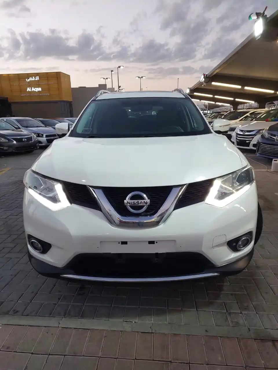 نيسان روج 2016