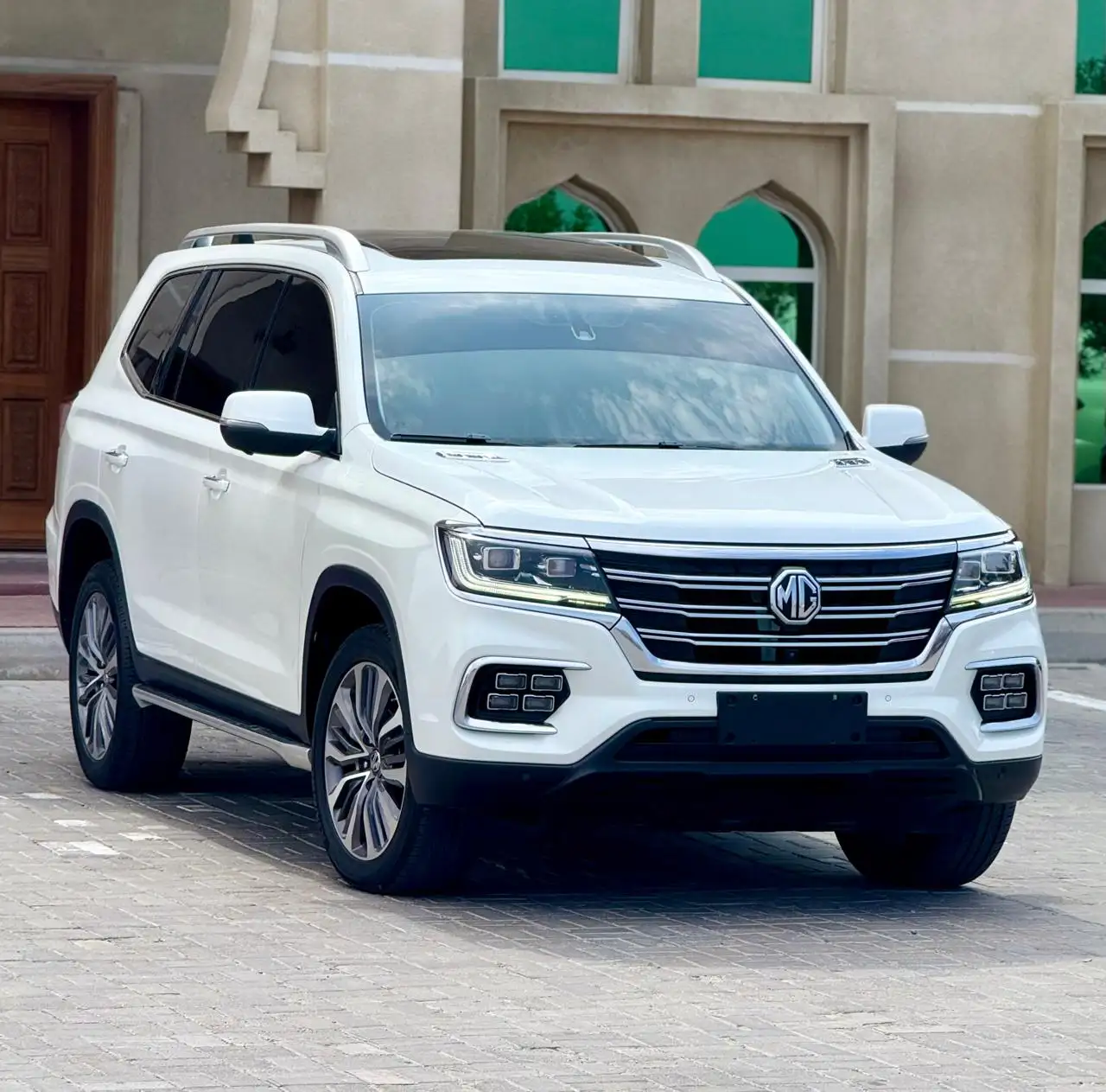 أم جي RX8 2023 2T