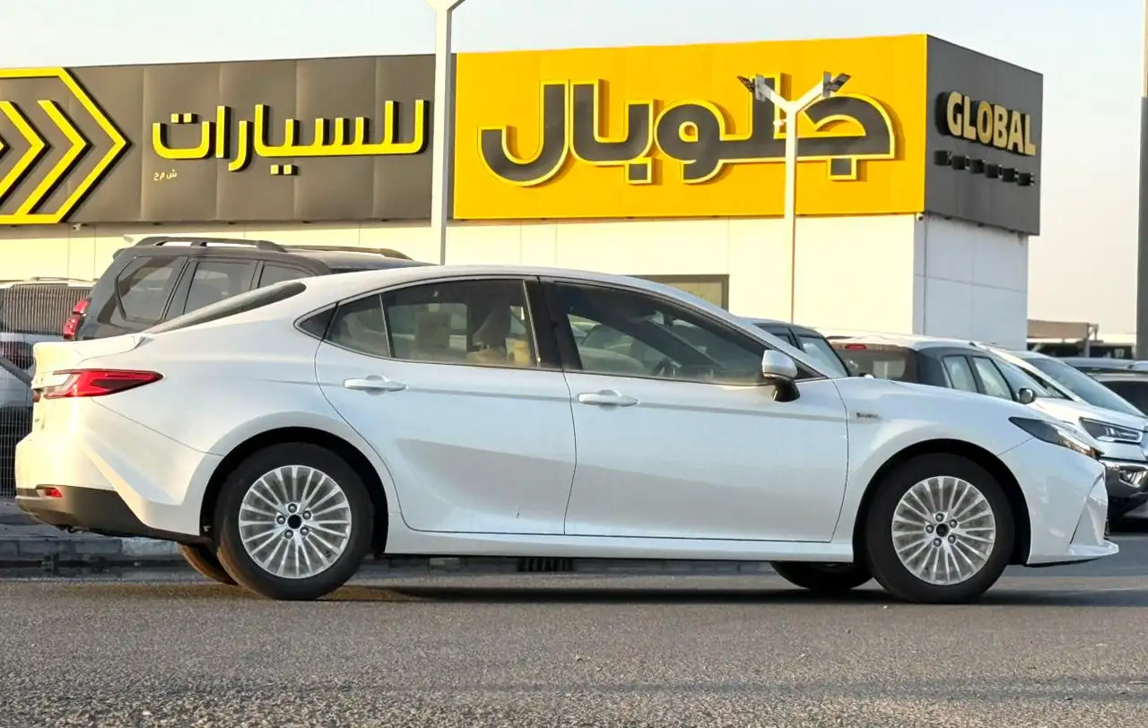 تويوتا Camry HEV 2025 2.5L