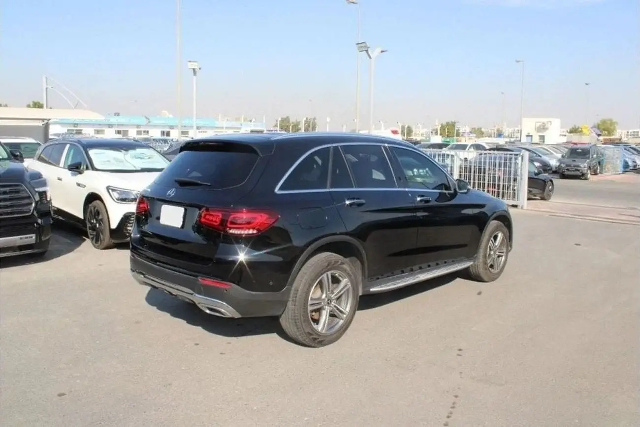 Mercedes Benz GLC Class 2021 2L