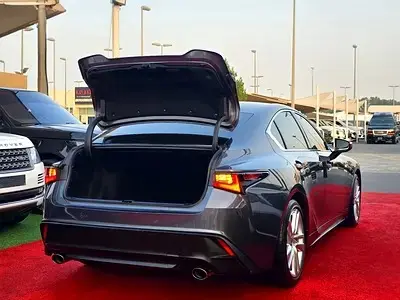 Lexus IS 2024 3L