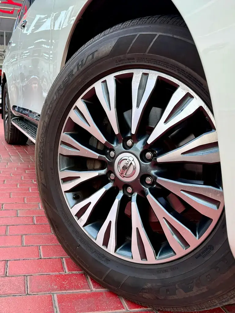 Nissan Patrol 2018 5.6L