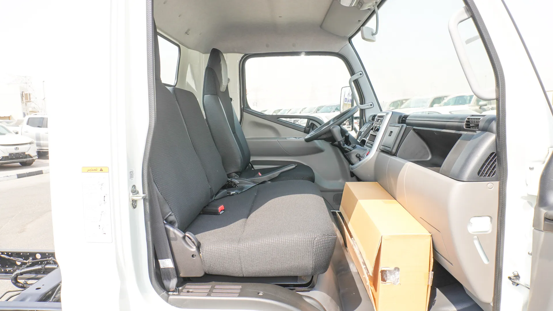 Mitsubishi Canter 2025 4.2L