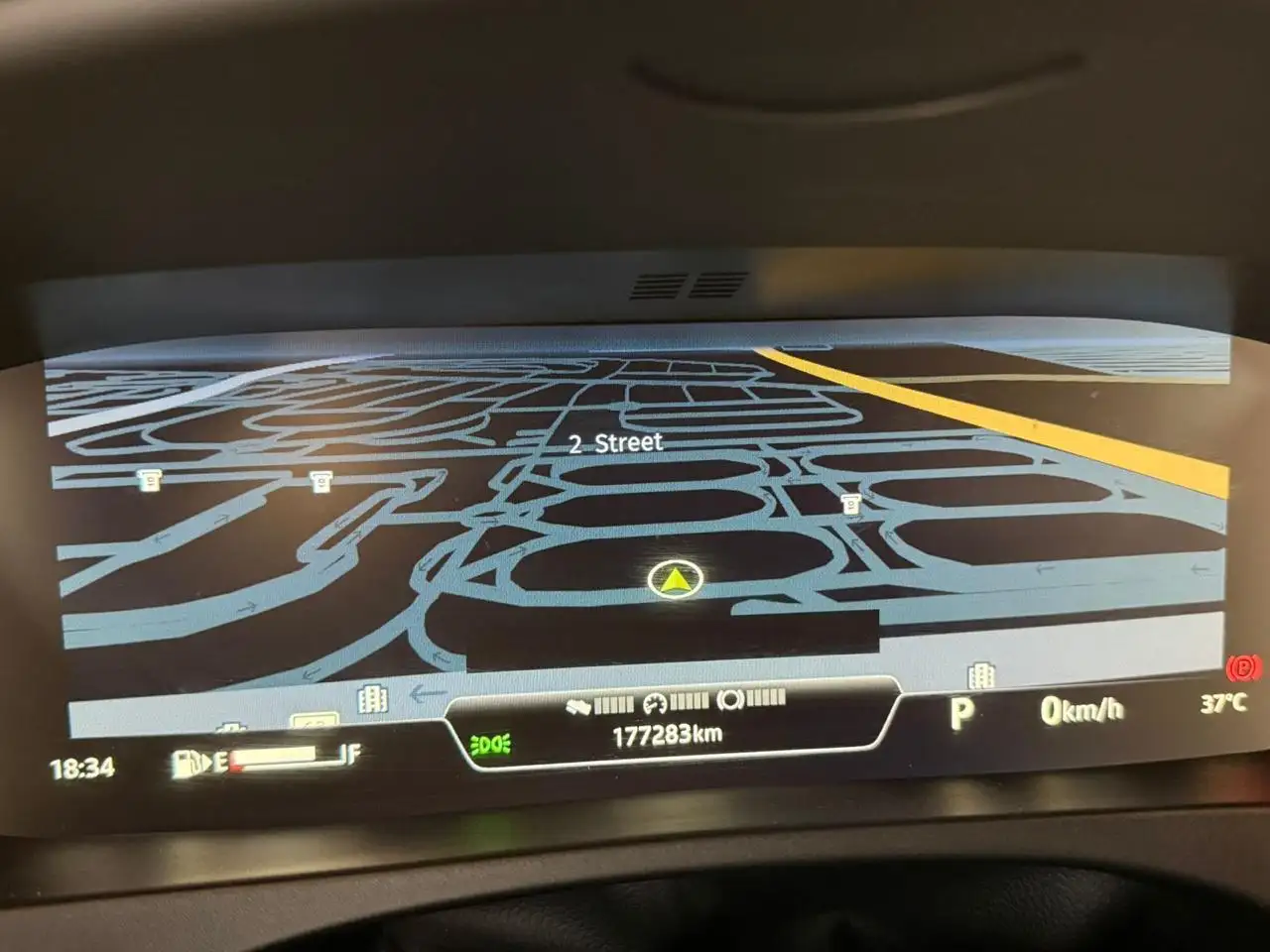 جاكوار F Pace 2017