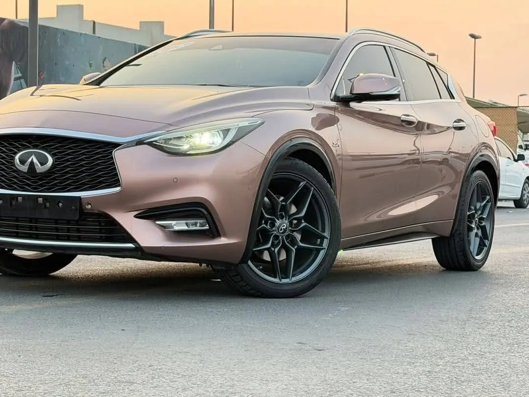 إنفينيتي Q 30 2018