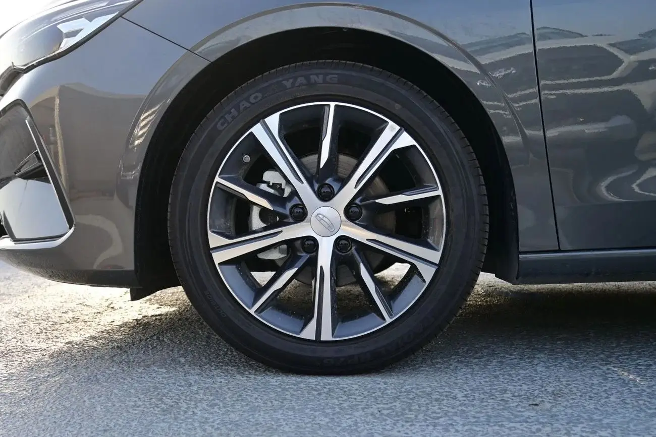 Geely Emgrand 2025 1.5L