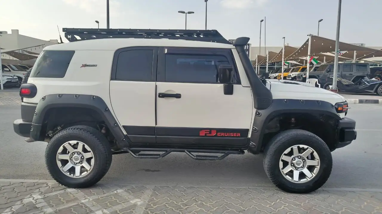 Toyota Land Cruiser FJ 2015