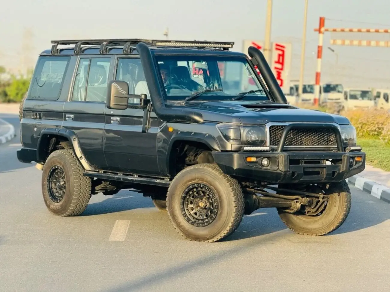 تويوتا لاند كروزر 70 2011 4.5L