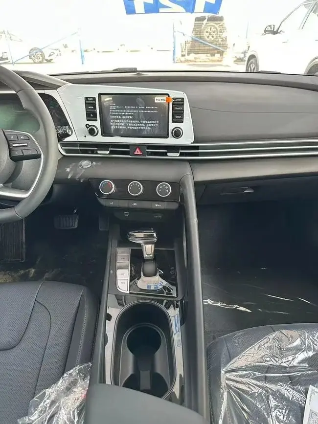 هيونداي إلانترا 2025 1.5L